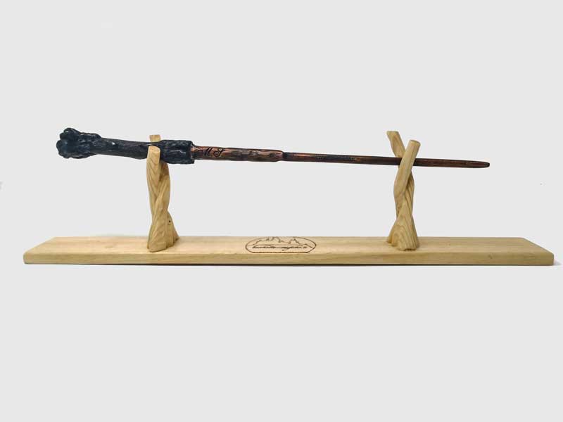 Di Cosa E Fatta La Bacchetta Di Harry Potter
