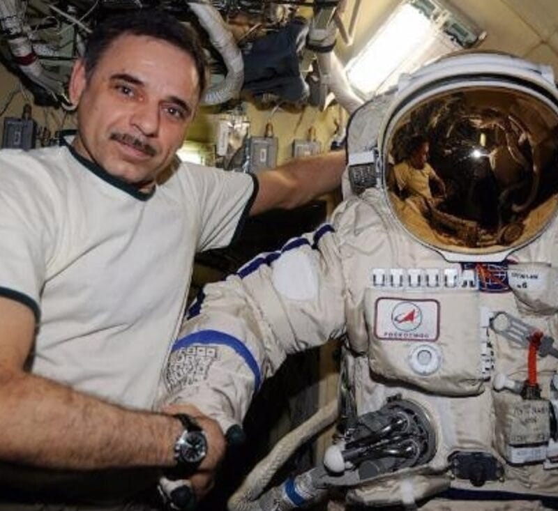 Михаил Корниенко