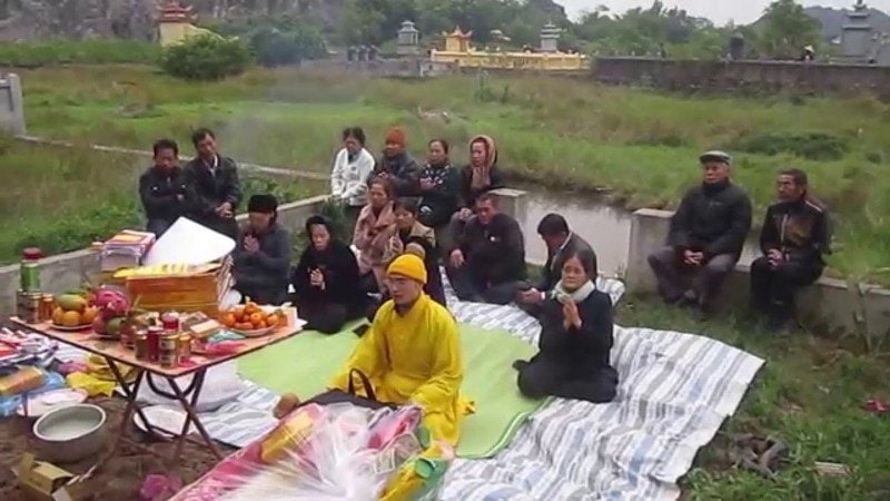 Dịch vụ cải táng trọn gói sẽ giúp quý khách tổ chức các nghi lễ cải táng