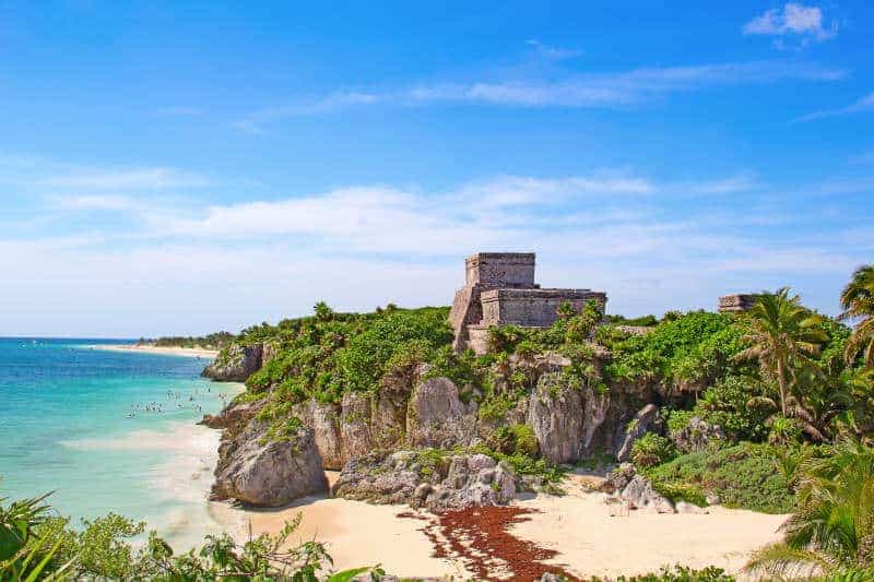2 weeks in Mexico itinerary - Tulum Ruins on the beach