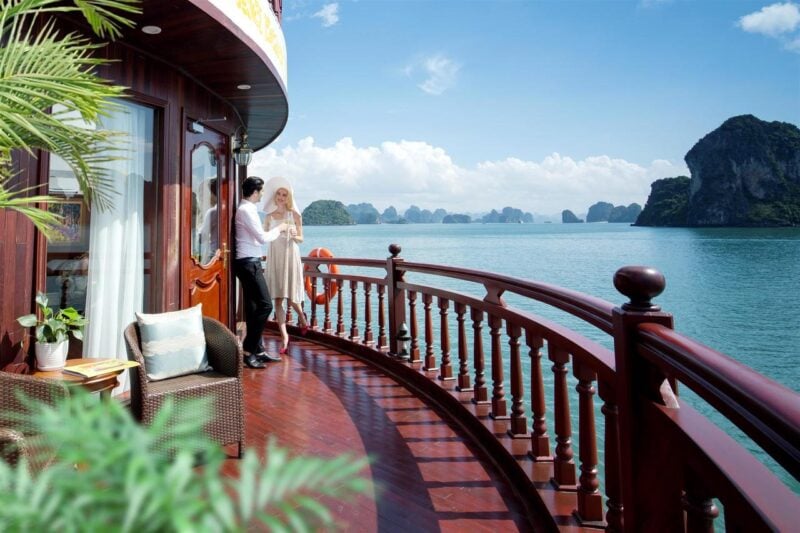 Enjoy A Romantic Journey With your Partner