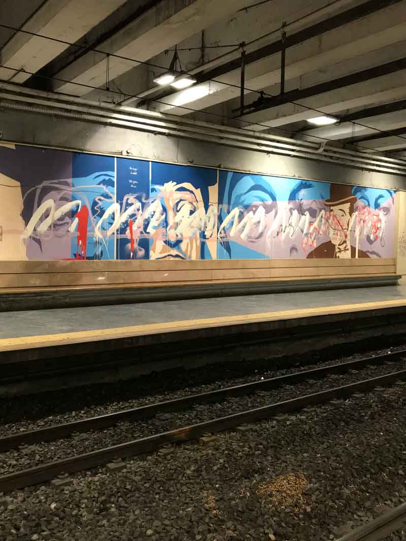 Graffiti che raffigurano Totò alla Stazione centrale di Napoli