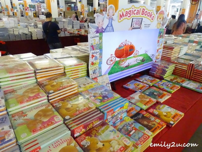 augmented reality (AR) Magical Books