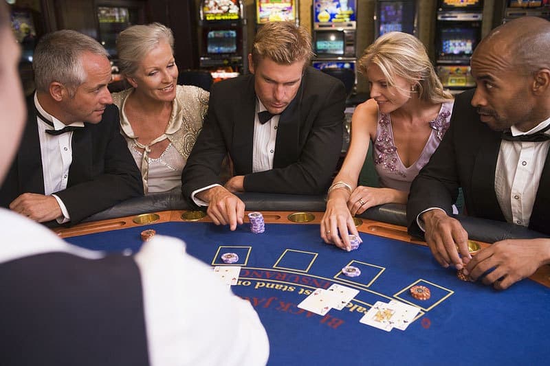 Luxury Casino Tables 5 Luxury Casino Tables 5