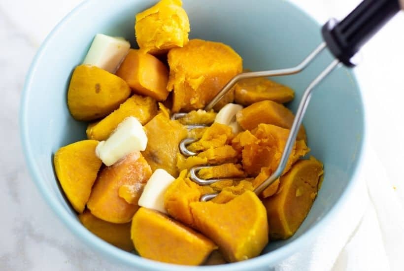 Save room on your plate for this Savory Mashed Sweet Potatoes recipe. This is an easy sweet potato recipe for Thanksgiving. If you love sweet potatoes, your family will love this easy mashed potato recipe.