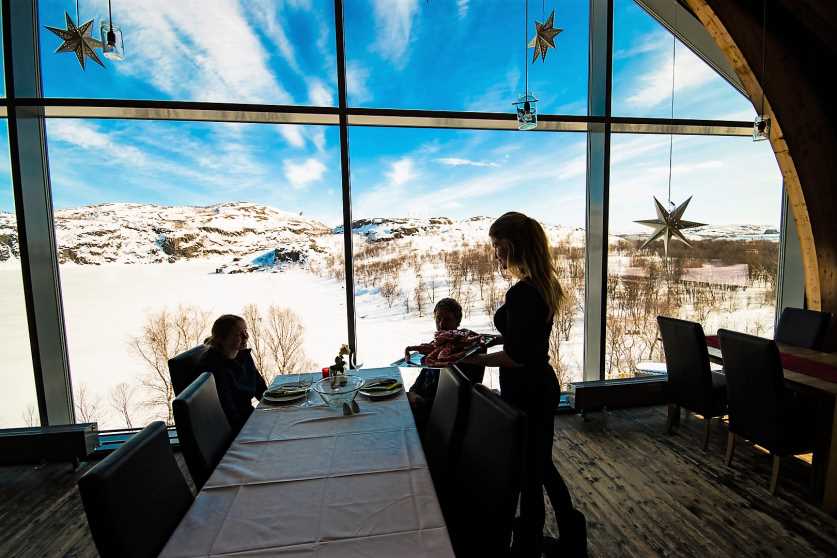 snowhotel kirkenes restaurant snowhotel kirkenes restaurant