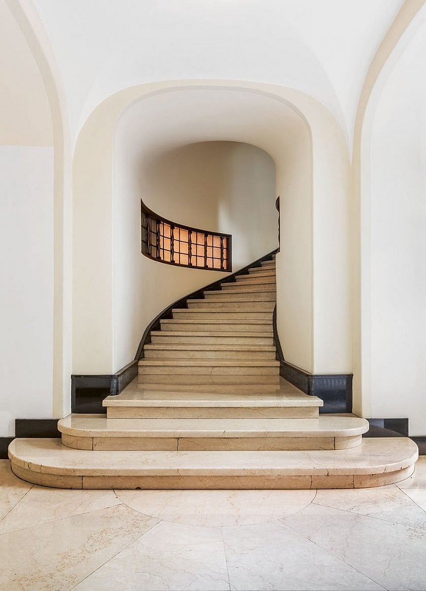 Palazzo Sola-Busca, Aldo Andreani, 1924–30 stairs: Botticino limestone Copyright: © Delfino Sisto Legnani