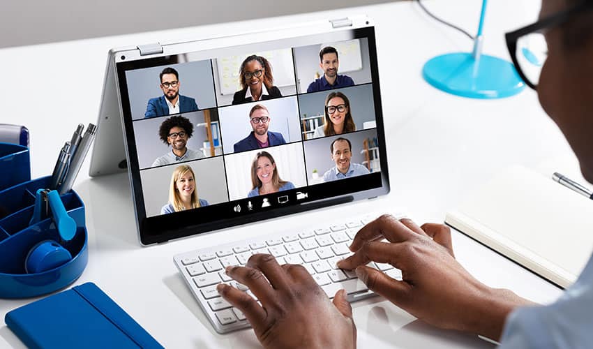 Los webinars tuvieron un aumento durante la pandemia por Covid-19. Estos recursos son muy útiles para el marketing de contenidos. Webinars recursos muy útiles para el marketing de contenidos Lluvia Digital