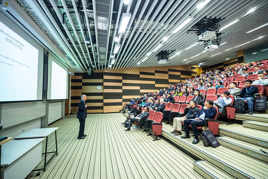 Jak być dobrym i profesjonalnym mówcą?
