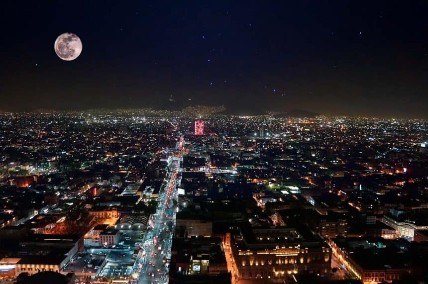 Mexiko Sicherheit im Urlaub 2 Mexiko Sicherheit: Mexico City bei Nacht