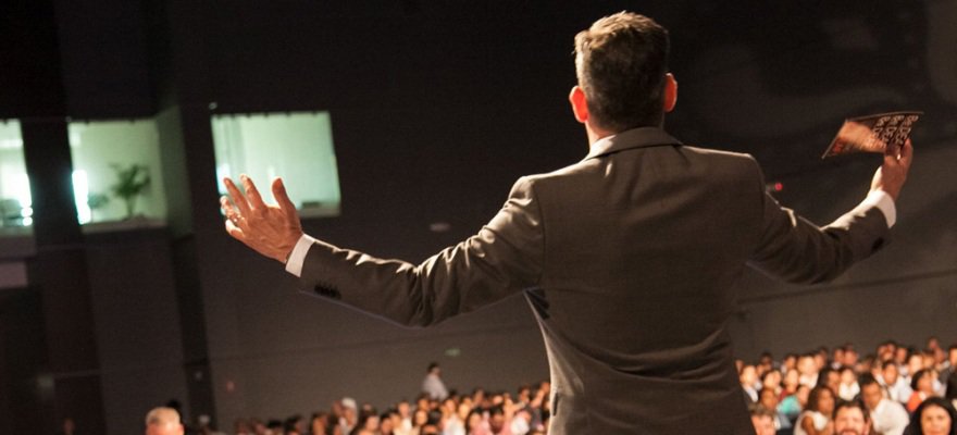 A leadership speaker is a leader on stage. He equips, encourages, and inspire leaders using evidence-based solutions and compelling stories.