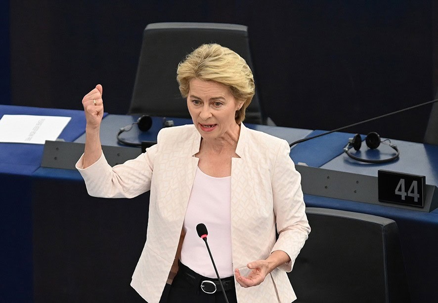 epa07719858 German Defense Minister Ursula von der Leyen and nominated President of the European Commission delivers her statement at the European Parliament in Strasbourg, France, 16 July 2019. EPA/PATRICK SEEGER