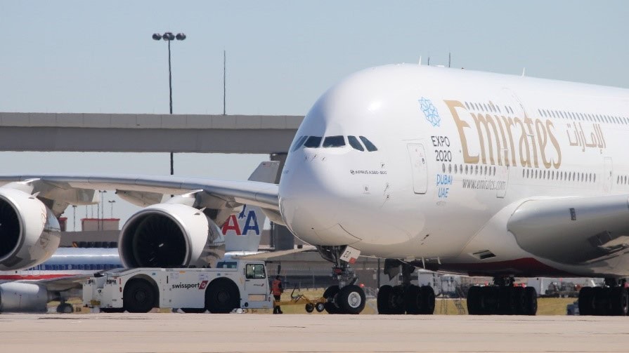 14 Emirates Plane