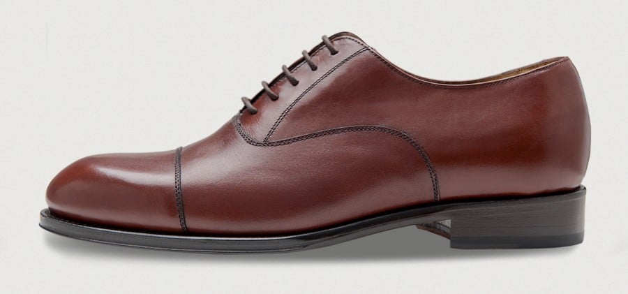Bild från sidan på en sko från Crownhill Shoes.
