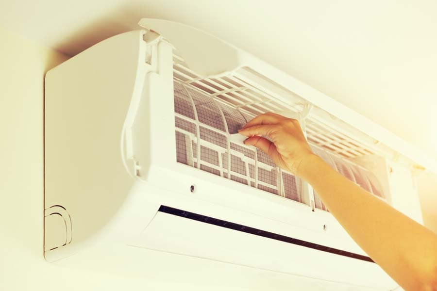Top-3-Warning-Signs-Your-Air-Conditioning-System-Is-In-Need-of-Repair A/C maintenance