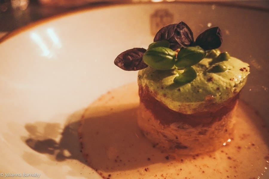 Crab with Chilli and avocado