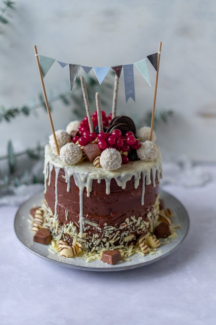 Nutella-Himbeer-Drip Cake