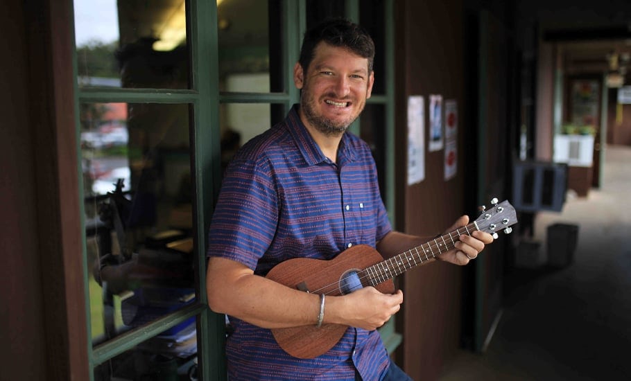 Dagan Bernstein ’97, Middle School math teacher