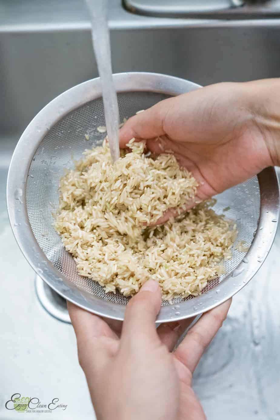 Washing the rice with a trainer