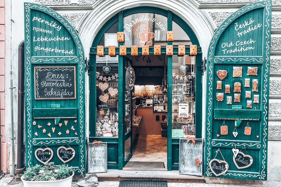 How To See Prague In 2 Days 16 L Gingerbread store Perníčkův sen, Prague