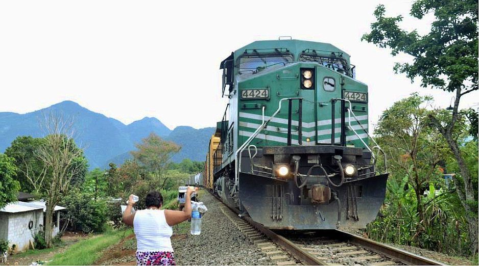 Ferrocarril Panamericano en la frontera con México