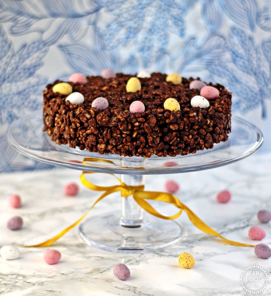 Fab Food 4 All's Mini Egg Chocolate Rice Crispy Cake
