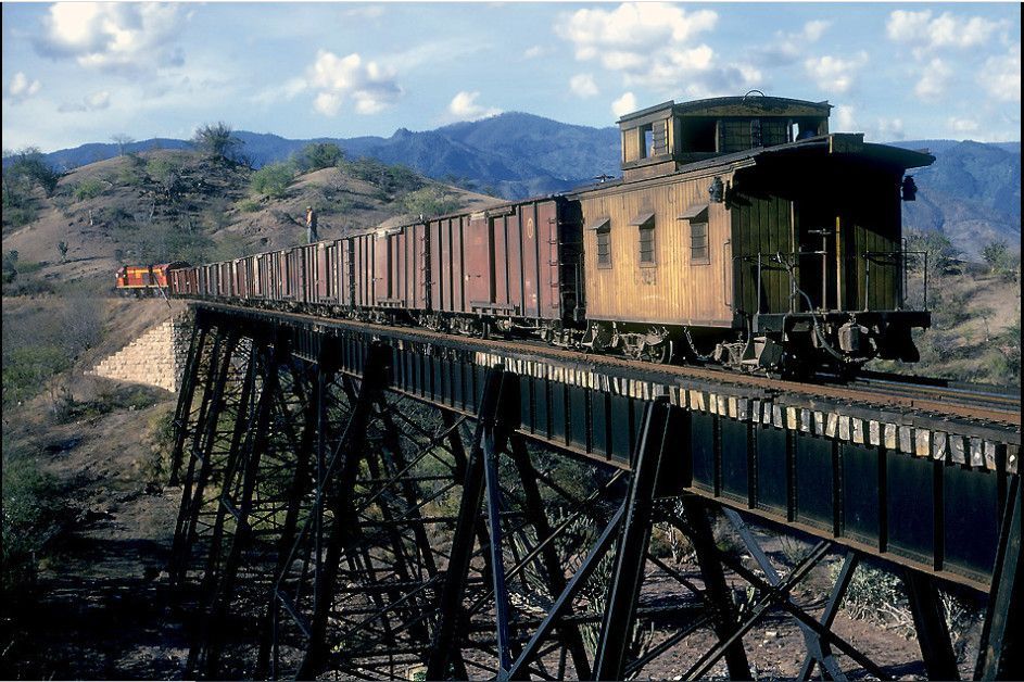 Maquinaria del ferrocarril anticuada