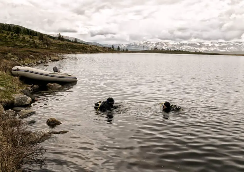 Scuba Diving in freshwater lake