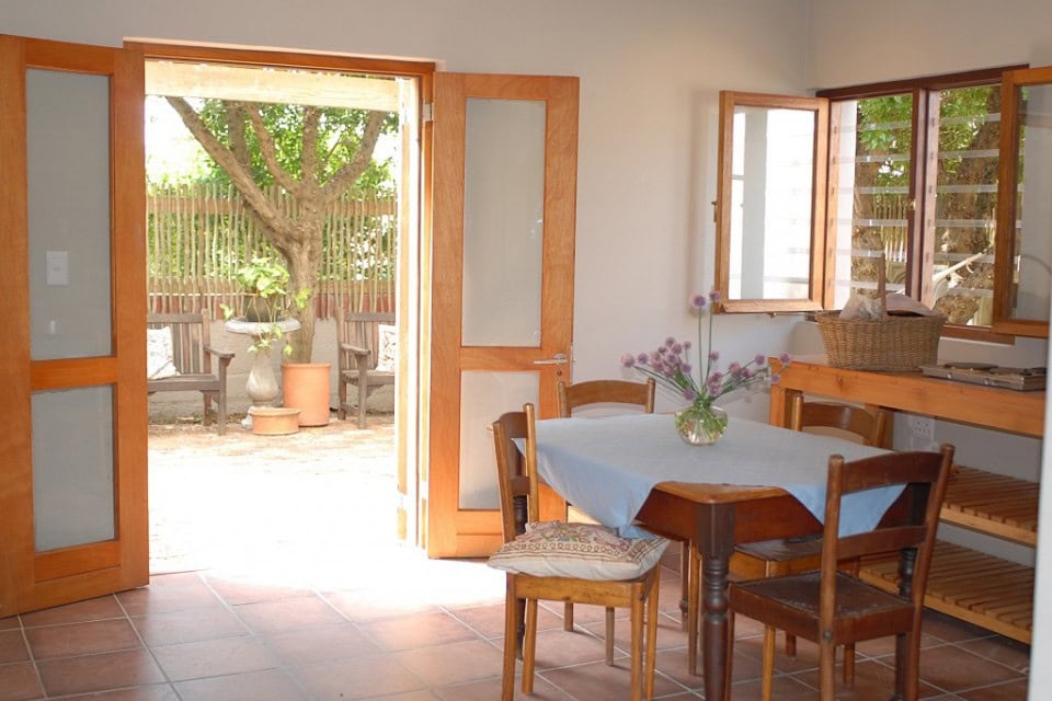 Self Catering Accommodation Hermanus Near Grotto Beach Bird