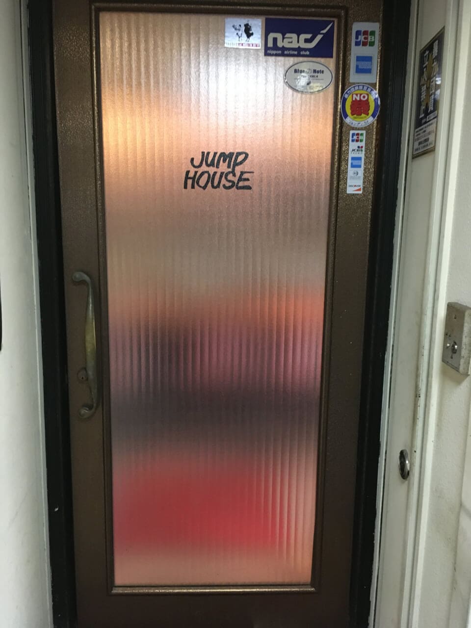 教室のドア