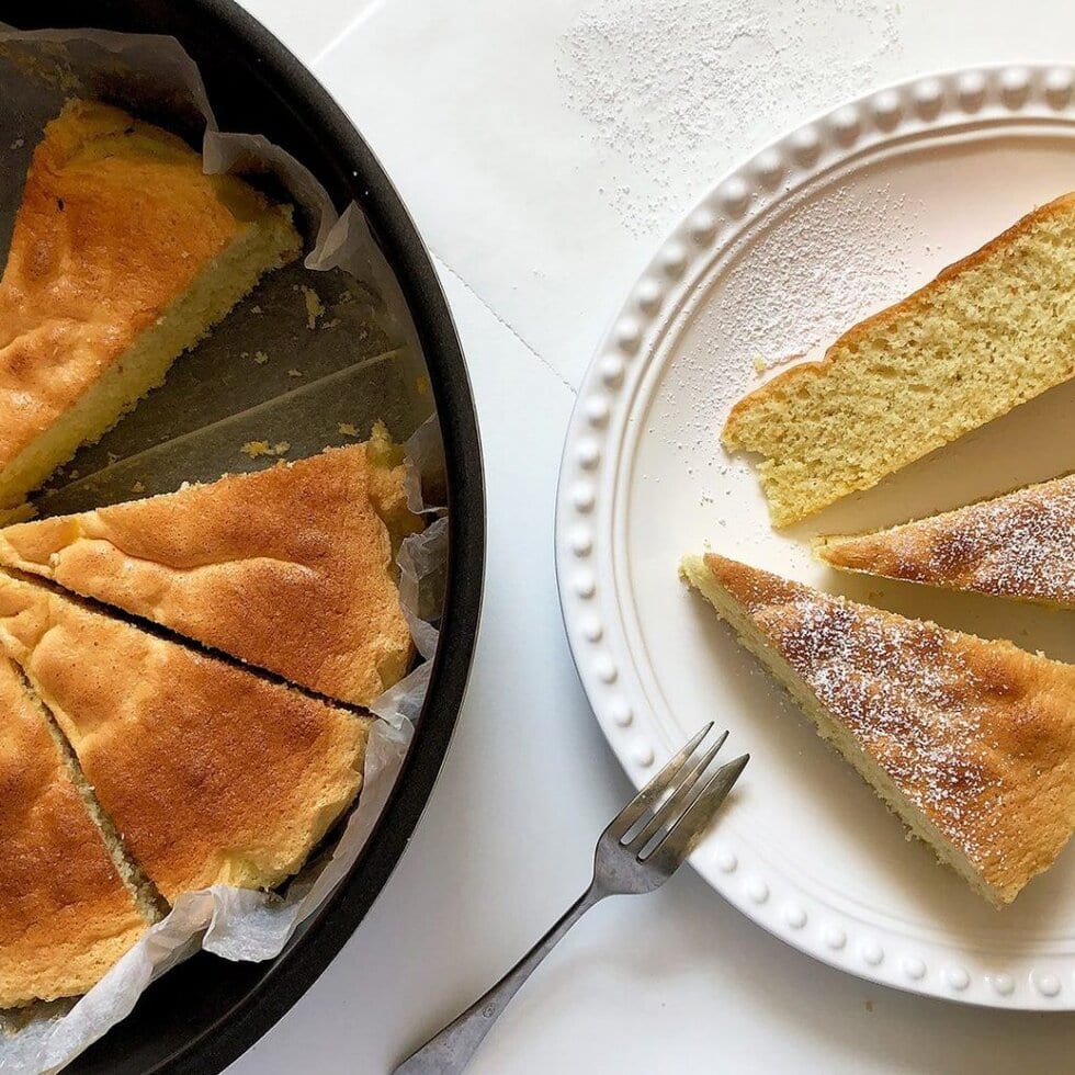 Grand Remoska - Low-fat Sponge Cake