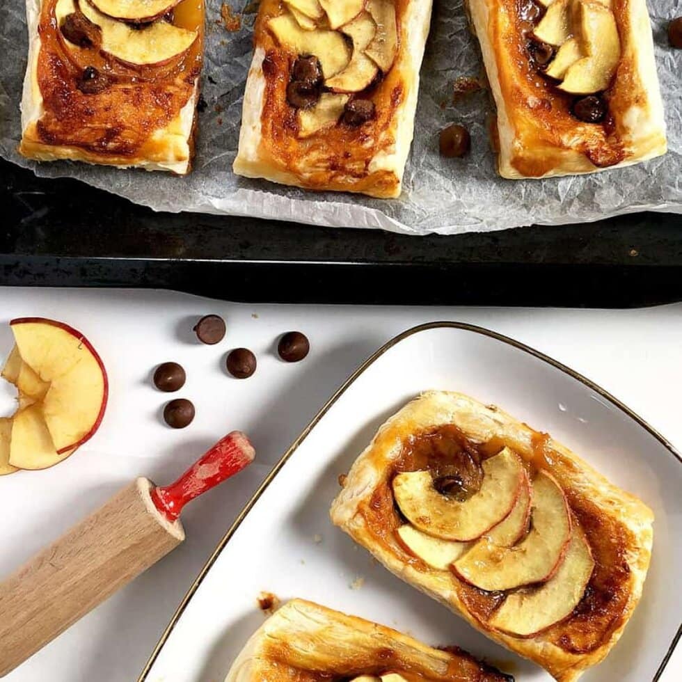 Easy apple puff pastry tarts