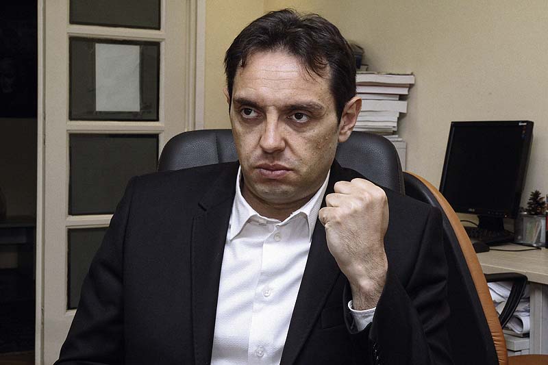 Mediji na nemačkom jeziku o Vulinovoj izjavi “o promeni politike i okretanju od EU” Mediji na nemačkom jeziku o Vulinovoj izjavi “o promeni politike i okretanju od EU”