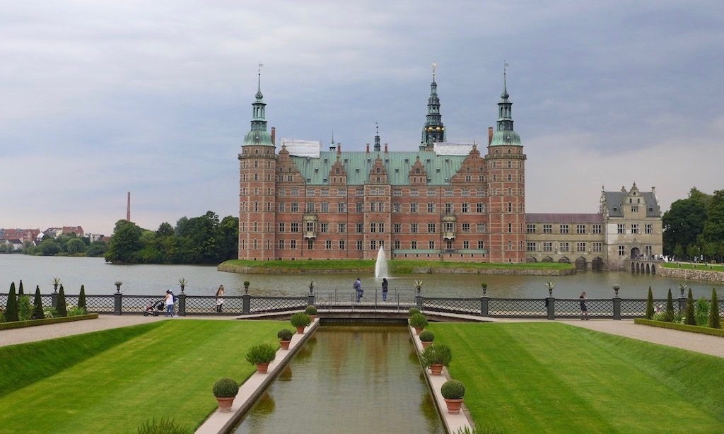 Das Schloss Frederiksborg, ein beliebtes Ausflugsziel in Nordseeland