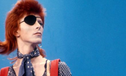 Watch a thousand people cover David Bowie’s ‘Rebel Rebel’