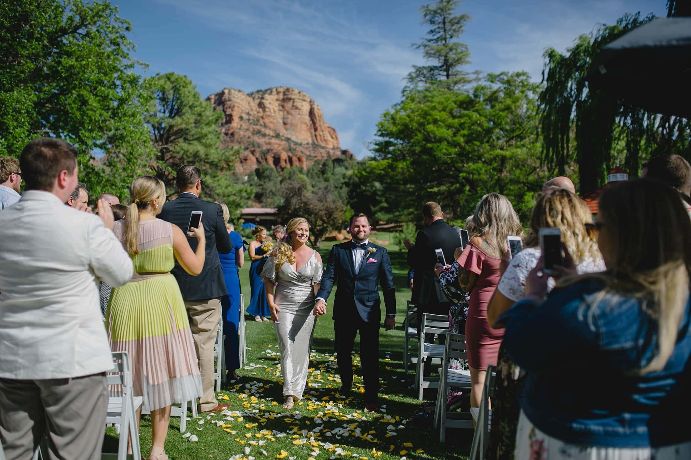 dog-friendly-poco-diablo-sedona-wedding_0012