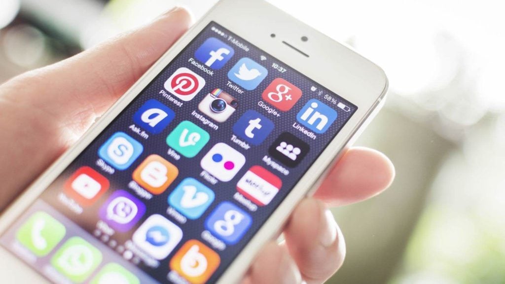 Our Favorite iPhone & Android Apps To Help Maximize Your Health