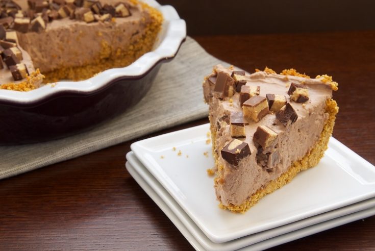 Chocolate-Peanut Butter Cup Icebox Pie