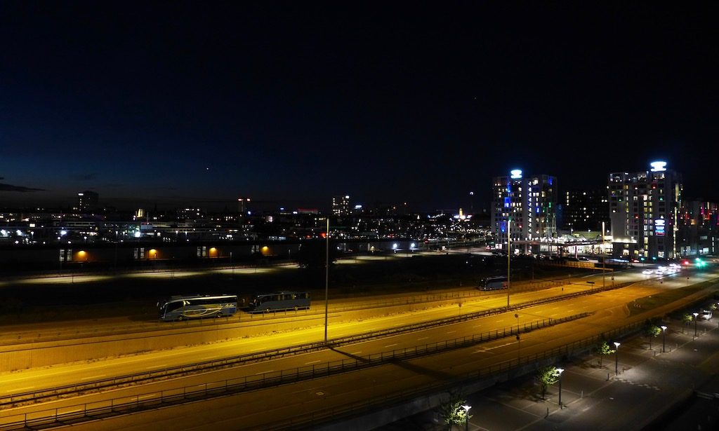 Kopenhagen bei Nacht, Blick aus dem Fenster des Copenhagen Island Hotels