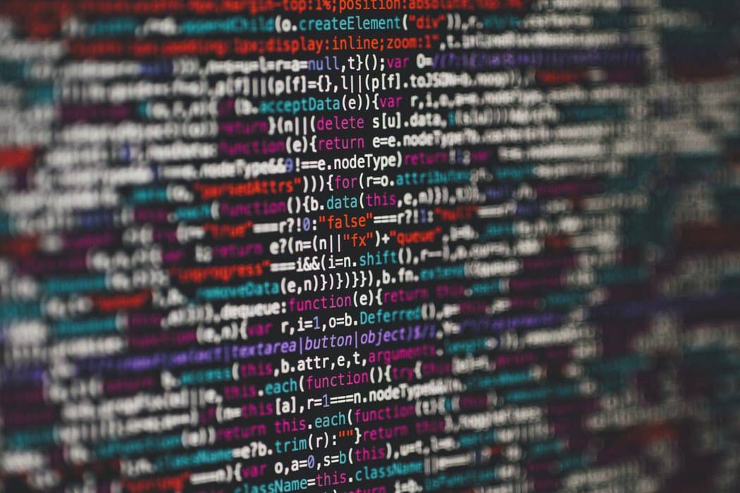 Bob! desk - GMAO full web ou Gestion de Maintenance Assistée par Ordinateur logiciel : des mises à jours spontanées du logiciel, des bugs, en fonction des systèmes d'exploitation des supports fixes, mobiles, ou tablettes - femme d'affaires regardant son smartphone, tout en travaillant sur son ordinateur portable dans un café, en face d'un homme d'affaires lisant le journal. Bob! desk - GMAO full web ou Gestion de Maintenance Assistée par Ordinateur logiciel : des mises à jours spontanées du logiciel, des bugs, en fonction des systèmes d'exploitation des supports fixes, mobiles, ou tablettes - femme d'affaires regardant son smartphone, tout en travaillant sur son ordinateur portable dans un café, en face d'un homme d'affaires lisant le journal.