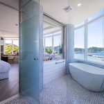 Brighthouse-Ocean-Mountain-View-Room-03.jpg