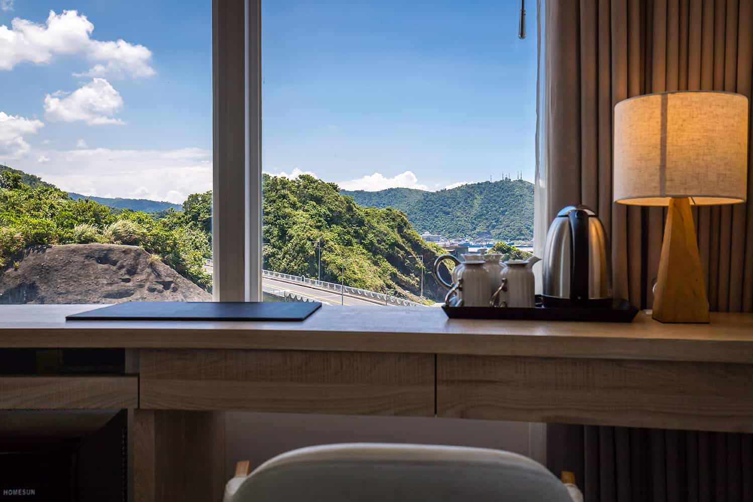 Brighthouse Ocean Mountain View Room 09