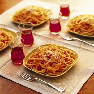 bucatini all’ amatriciana