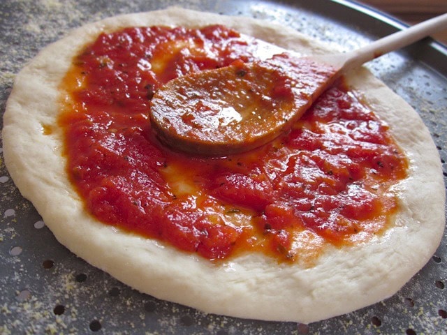 homemade pizza sauce