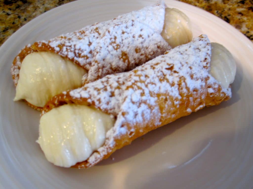 homemade cannoli