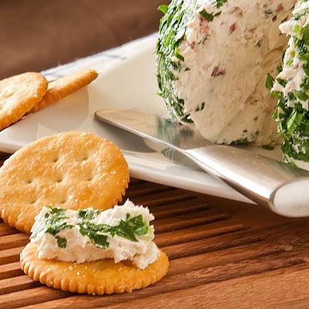 garlic onion cheese ball