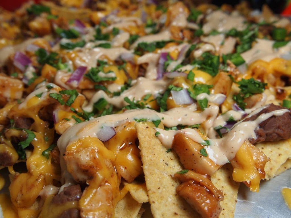 simple bbq chicken nachos