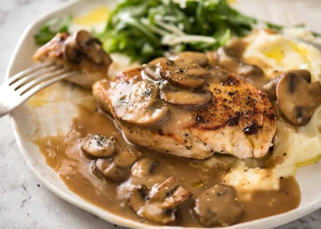 smothered chicken & mushroom gravy