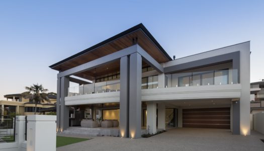 LUXURIOUS FAMILY LIVING