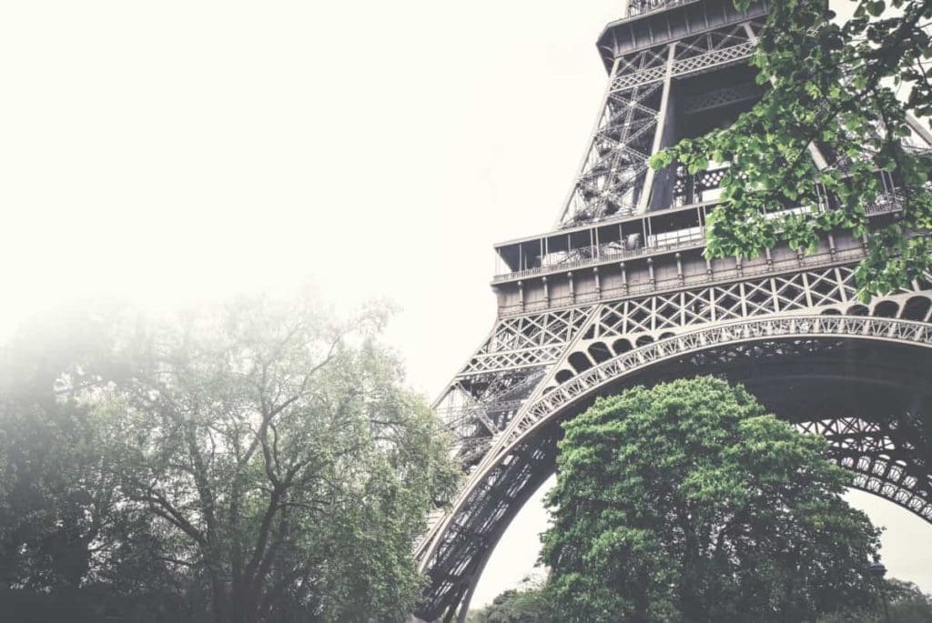 eiffel tower paris coach tour